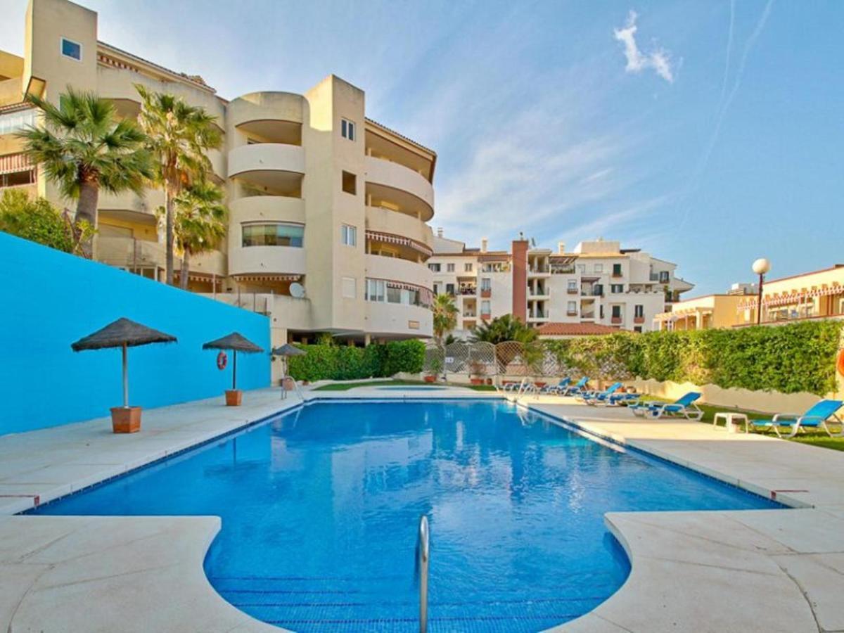 Chic Beachfront Flat With Amazing Sea Views And Private Indoor Parking Benalmádena Esterno foto