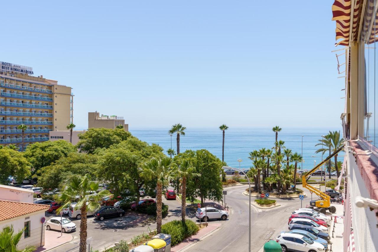 Chic Beachfront Flat With Amazing Sea Views And Private Indoor Parking Benalmádena Esterno foto